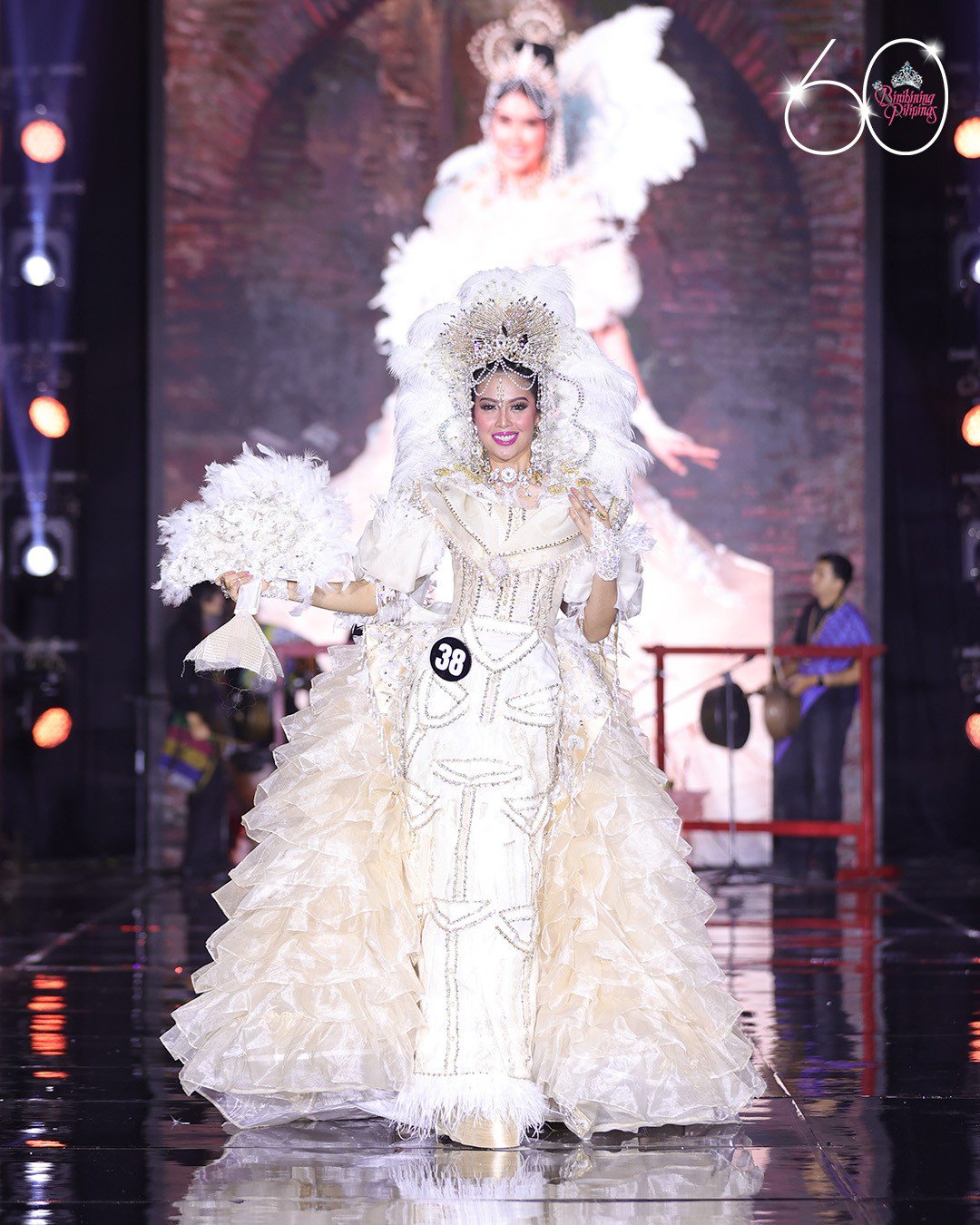 5 trang phục dân tộc đẹp nhất Hoa hậu Philippines 2024 - 8