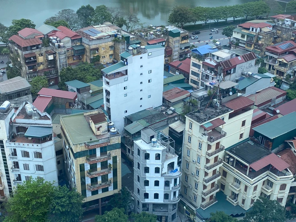 Phó Thủ tướng Trần Hồng Hà yêu cầu, nhà ở riêng lẻ kết hợp với cho thuê, cho ở nhiều người phải áp dụng quy chuẩn an toàn như nhà chung cư. Ảnh: Minh Trúc