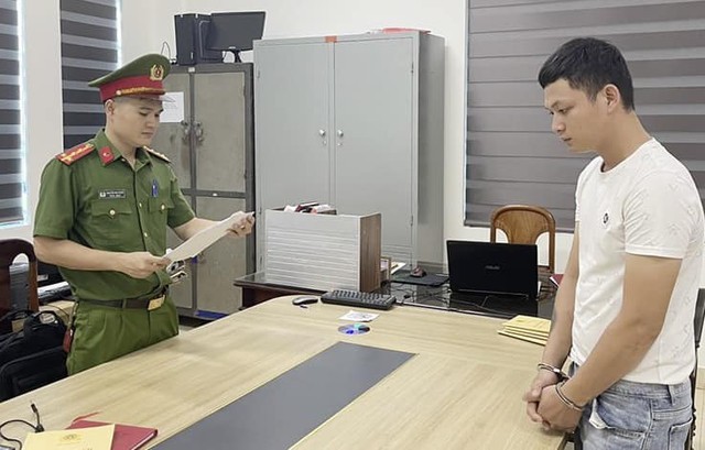 Cơ quan CSĐT đọc lệnh bắt đối với bị can Nguyễn Công Trung.