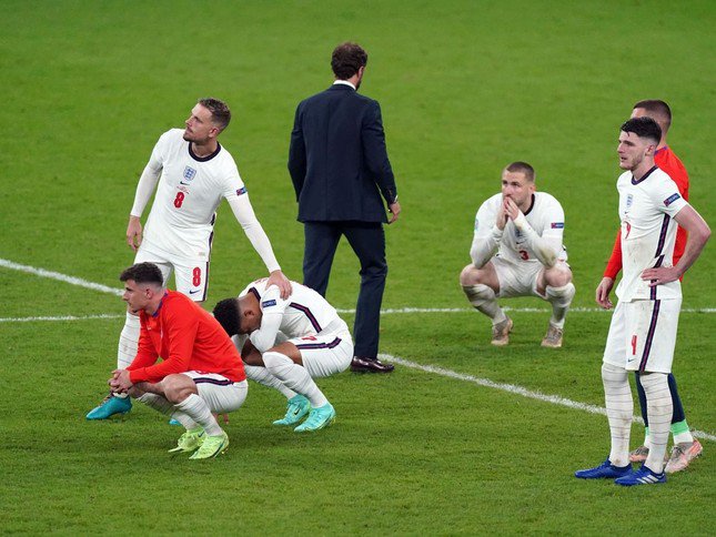 Tuyển Anh chịu thất bại đầy cay đắng ở EURO 2020