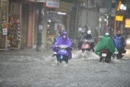 Chuyên gia cảnh báo mưa rất lớn đêm 14/6, có thể kèm theo lũ quét, sạt lở đất