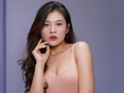 Mỹ nhân Vbiz lên xe hoa năm 20 tuổi, tậu nhà đẹp sau 7 năm phấn đấu