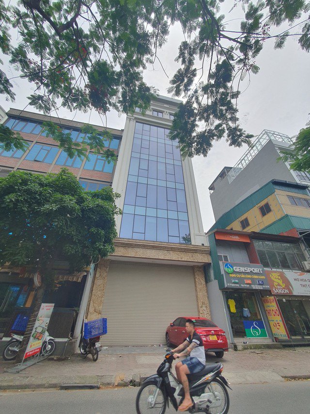 Hà Nội: Nhiều cơ sở nằm trên đường Nguyễn Khang vi phạm PCCC - 9