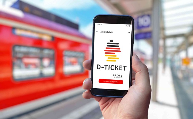 Deutschland Ticket có thể đi khắp nơi trong nước Đức, được bán online và cả tại các máy tự động. Ảnh:Deutschland.de