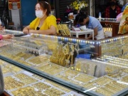 Kinh doanh - Giá vàng hôm nay 15/6: Bất ngờ tăng vun vút