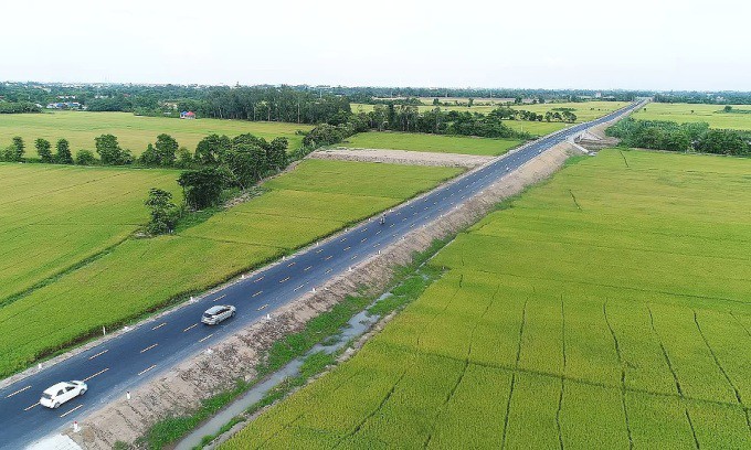 Tuyến nối quốc lộ 91 và tuyến tránh Long Xuyên, sáng 16/6. Ảnh: Ngọc Tài