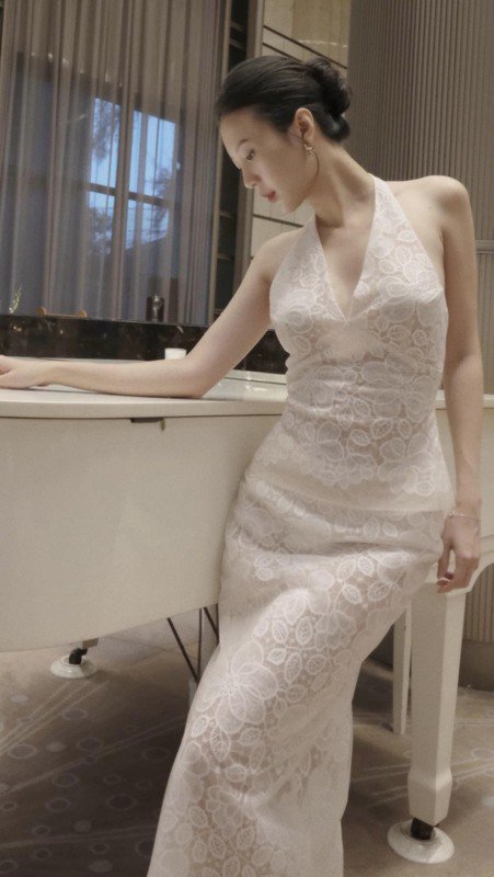 Cựu hot girl hàng không bỏ nghề lấy chồng, sắc vóc vạn người mê - 8