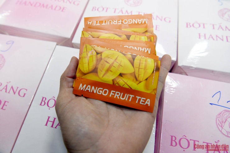 Cận cảnh ma túy nước vui “trà xoài” ngụy trang trong bột tắm trắng để vận chuyển - 9
