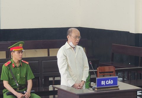 Bị&nbsp;cáo Nguyễn Như Anh Tuấn nghe tuyên án.