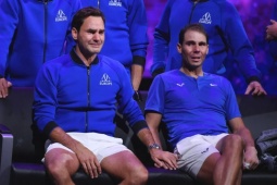 Thể thao - Federer coi bức ảnh khóc cùng Nadal năm 2022 như &quot;báu vật&quot; gia đình