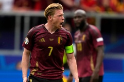 ĐT Bỉ và Lukaku gây "chấn động" EURO, De Bruyne nổi cáu bỏ phỏng vấn