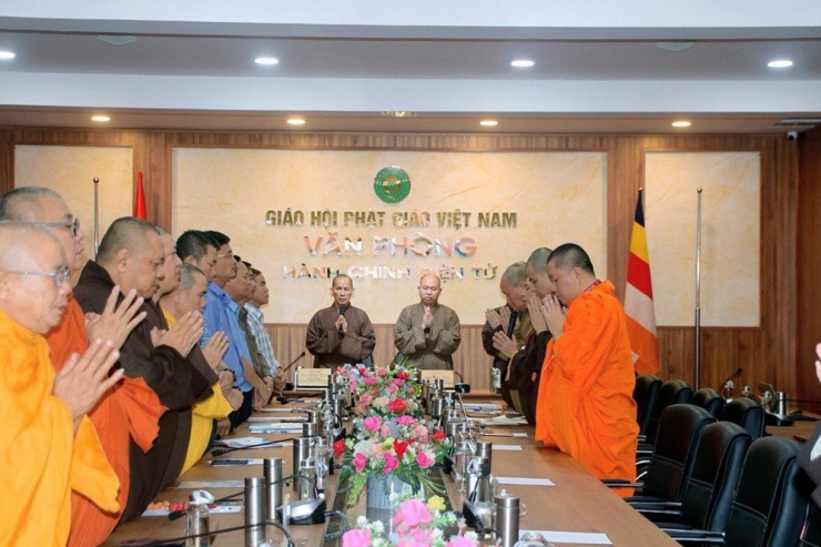 Phiên họp của tại Văn phòng 2 TƯGH của Giáo hội Phật giáo VN vào ngày 18-6. Ảnh:
