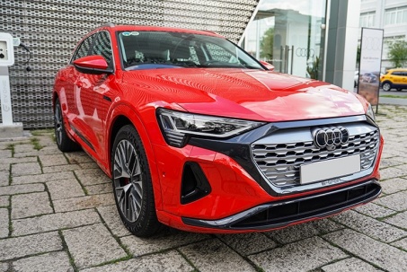 Audi Q8 e-tron ra mắt tại Việt Nam, giá bán tốt nhất phân khúc từ 3,8...