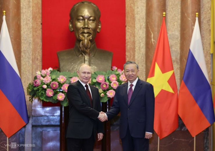 Nghi thức chào đón Tổng thống Putin: Vọng tiếng đại bác, thắm tình hữu nghị Việt - Nga