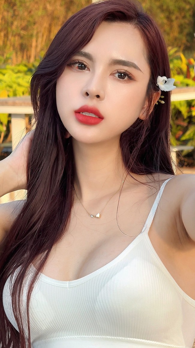 Tú Anh mong muốn đem đến nhiều thông tin bổ ích về bóng đá cho khán giả