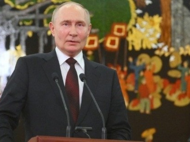 Ông Putin cảnh báo phương Tây, khẳng định Nga sẽ không rút quân khỏi Ukraine