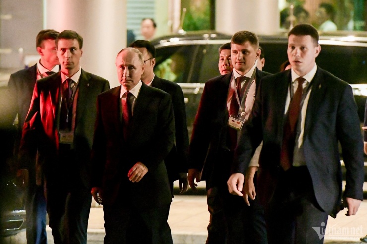 Tổng thống Putin rời Hà Nội về nước - 7