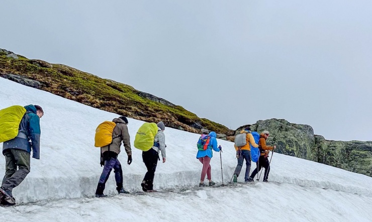 Khách Việt chinh phục Lưỡi quỷ trong bão, tuyết - 5