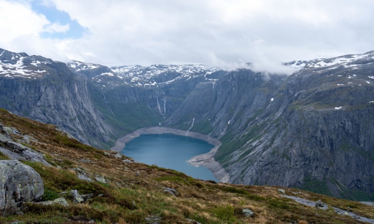 Khách Việt chinh phục Lưỡi quỷ trong bão, tuyết - 8