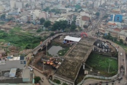 Tin tức trong ngày - Cầu cửa ngõ TPHCM tái khởi công sau 6 năm đình trệ