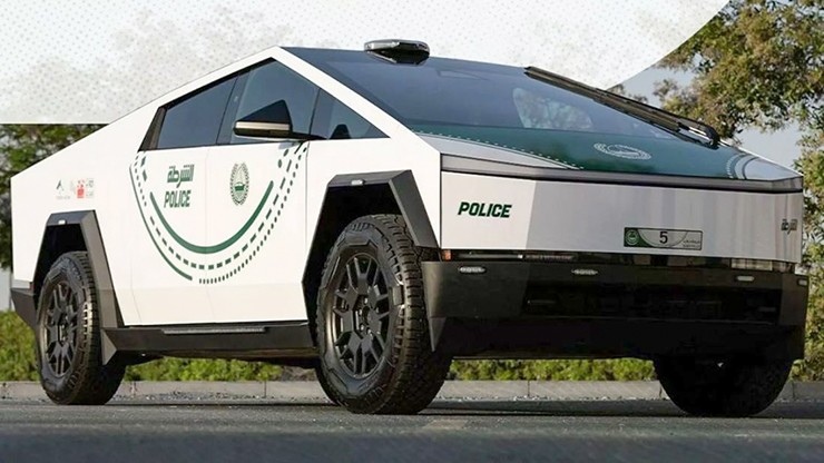 Cảnh sát Dubai mua thêm xe bán tải điện Tesla Cybertruck - 1