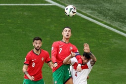 Bóng đá - Video bóng đá Thổ Nhĩ Kỳ - Bồ Đào Nha: Dấu ấn Ronaldo, tưng bừng 3 bàn (EURO 2024)