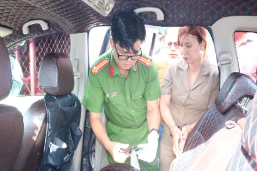 Nguyễn Thị Thúy Vân bị bắt quả tang khi vận chuyển trái phép chất ma tuý. Ảnh: PH.