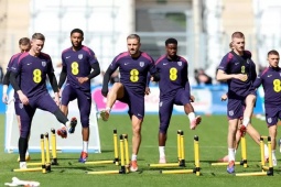 Bóng đá - ĐT Anh đón tin vui: Luke Shaw trở lại tập luyện trước trận &quot;sinh tử&quot; gặp Slovenia