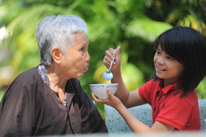 Tôi 85 tuổi, ngẫm thấy đúng: Người con ở gần nhất sẽ quyết định phúc khí của bạn sau này, con vinh hiển bay cao bay xa chưa chắc đã hiếu thảo - 3