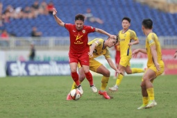 Bóng đá - Trực tiếp bóng đá SLNA - Hà Tĩnh: Vỡ òa bàn gỡ phút bù giờ (V-League) (Hết giờ)