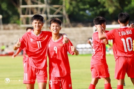 Dàn tuyển thủ U16 Việt Nam vừa thắng đậm U16 Brunei 15-0, sẽ đua tài ở giải U17 quốc gia