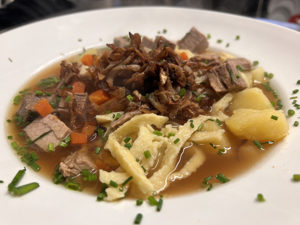 9 loại bia ngon trứ danh của các thành phố đăng cai EURO 2024 - 5