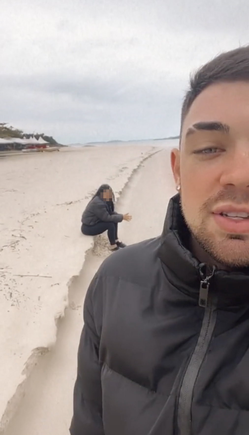 Anh trả thù cho việc cô không chung thủy.