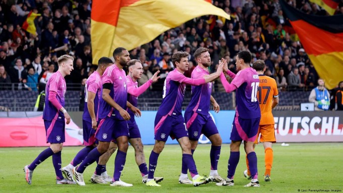 Đội tuyển Quốc gia Đức kết thúc vòng bảng với vị trí nhất bảng.