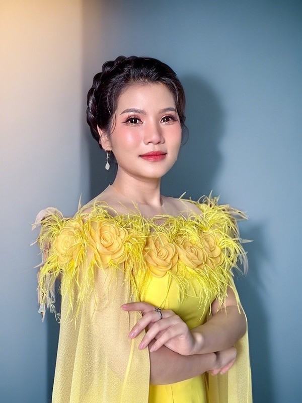 Hát bằng cả trái tim: Chặng đường âm nhạc đầy cảm hứng của ca sĩ Hoàng Yến - 3