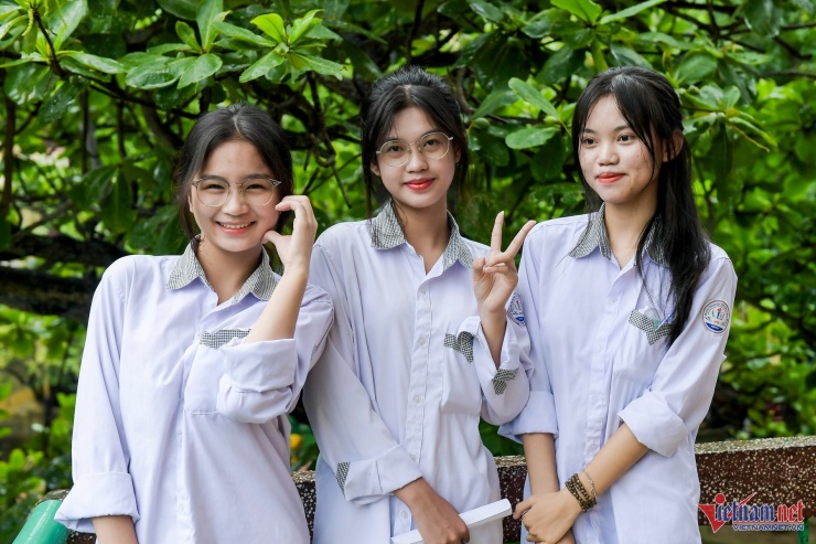 Tại điểm thi Trường THPT Nam Trực (Nam Định). Ảnh: Trọng Tùng