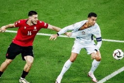 Bóng đá - Tranh cãi Bồ Đào Nha mất oan 11m, Ronaldo nhận thẻ vàng không đáng có