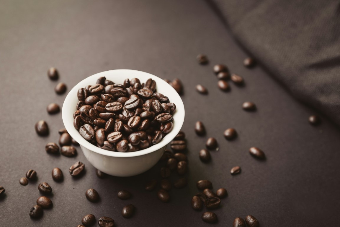 Cà phê decaf có chứa caffeine không? Câu trả lời có thể khiến bạn ngạc nhiên - 1