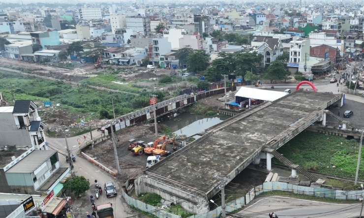 TPHCM đẩy mạnh hoàn thiện loạt công trình giao thông huyết mạch, giảm ùn tắc cửa ngõ thành phố