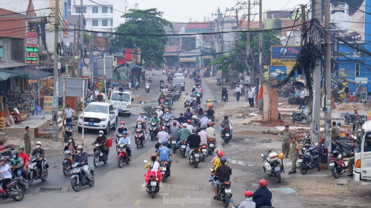 TPHCM đẩy mạnh hoàn thiện loạt công trình giao thông huyết mạch, giảm ùn tắc cửa ngõ thành phố