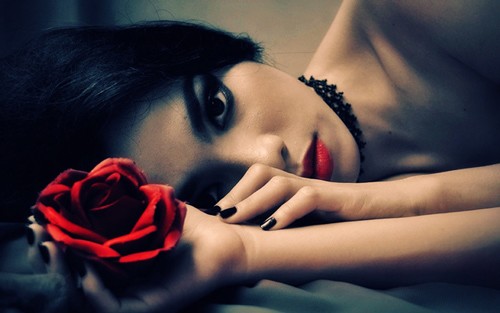 Đàn ông tin rằng khi yêu một người, bạn có thể làm họ thay đổi. Sự thật chưa chắc như vậy, mà trái lại họ có thể làm bạn đau khổ và mất mát rất nhiều. Ảnh minh họa