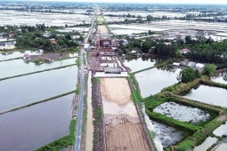 Tin tức trong ngày - Dùng cát biển đắp nền cao tốc Hậu Giang - Cà Mau từ tháng 7