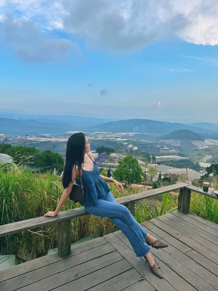 Nữ cơ phó Việt nhìn thấy sao băng từ buồng lái, tiết lộ &#39;đặc quyền&#39; của phi công - 6
