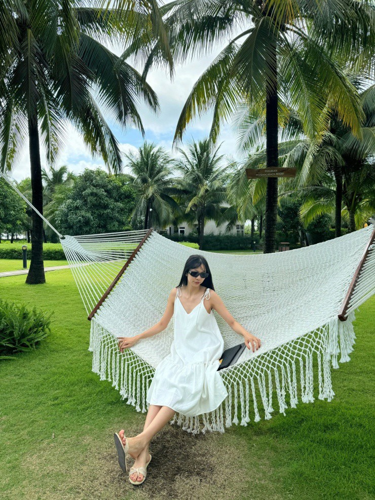 Nữ cơ phó Việt nhìn thấy sao băng từ buồng lái, tiết lộ &#39;đặc quyền&#39; của phi công - 7