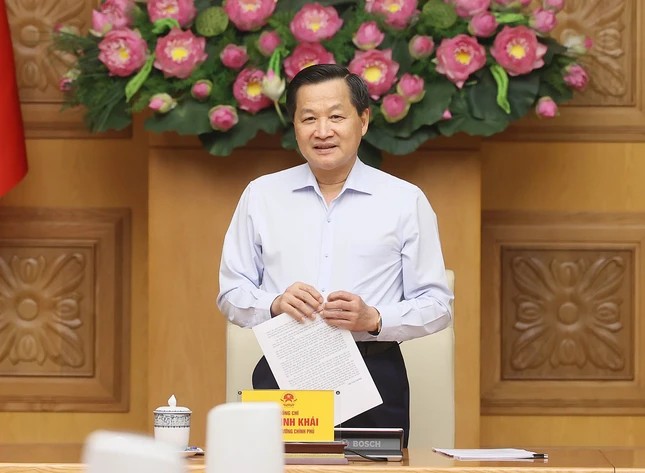 Thủ tướng phân công Phó Thủ tướng Lê Minh Khái chỉ đạo Bộ Nội vụ khẩn trương xây dựng dự thảo Nghị định quy định mức lương cơ sở.