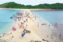 Du lịch - Thông tin bất ngờ về tour đảo Cá Chép đang gây sốt mạng xã hội