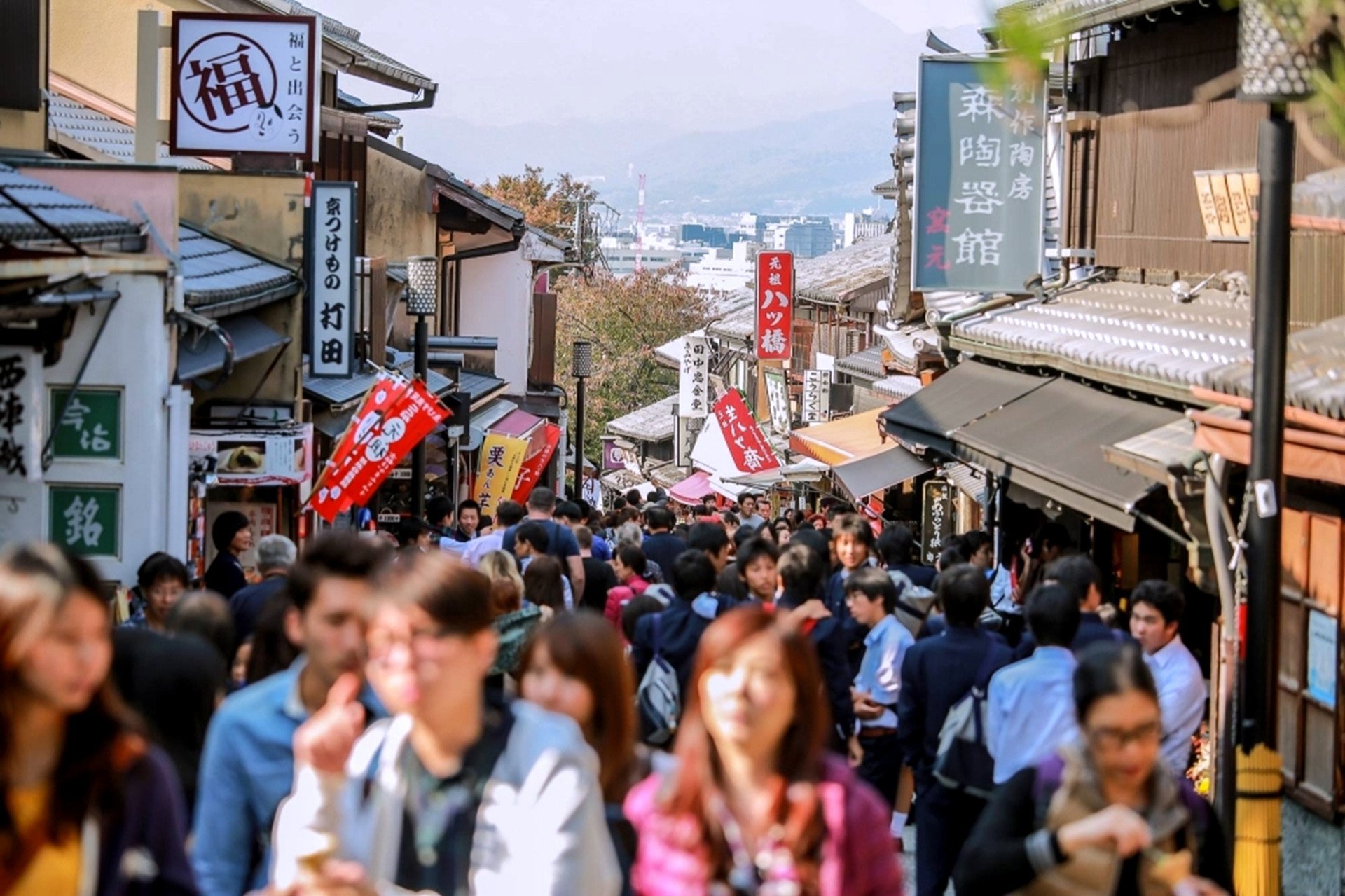 Ngành du lịch Nhật Bản hưởng lợi do đồng yên xuống thấp