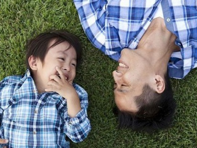 5 kiểu cha mẹ dễ nuôi ra những đứa con xuất sắc được Harvard chọn