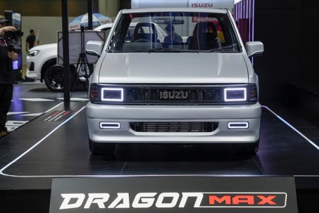 Isuzu trình làng mẫu xe bán tải Dragon Max tại BIMS 2025
