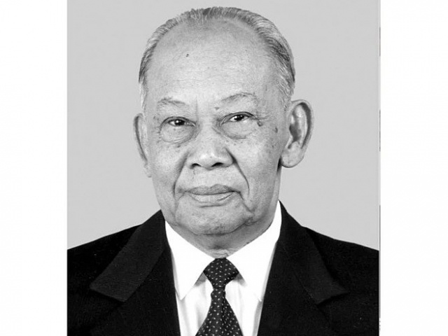 Việt Nam để quốc tang tưởng nhớ nguyên Chủ tịch Lào Khamtay Siphandone